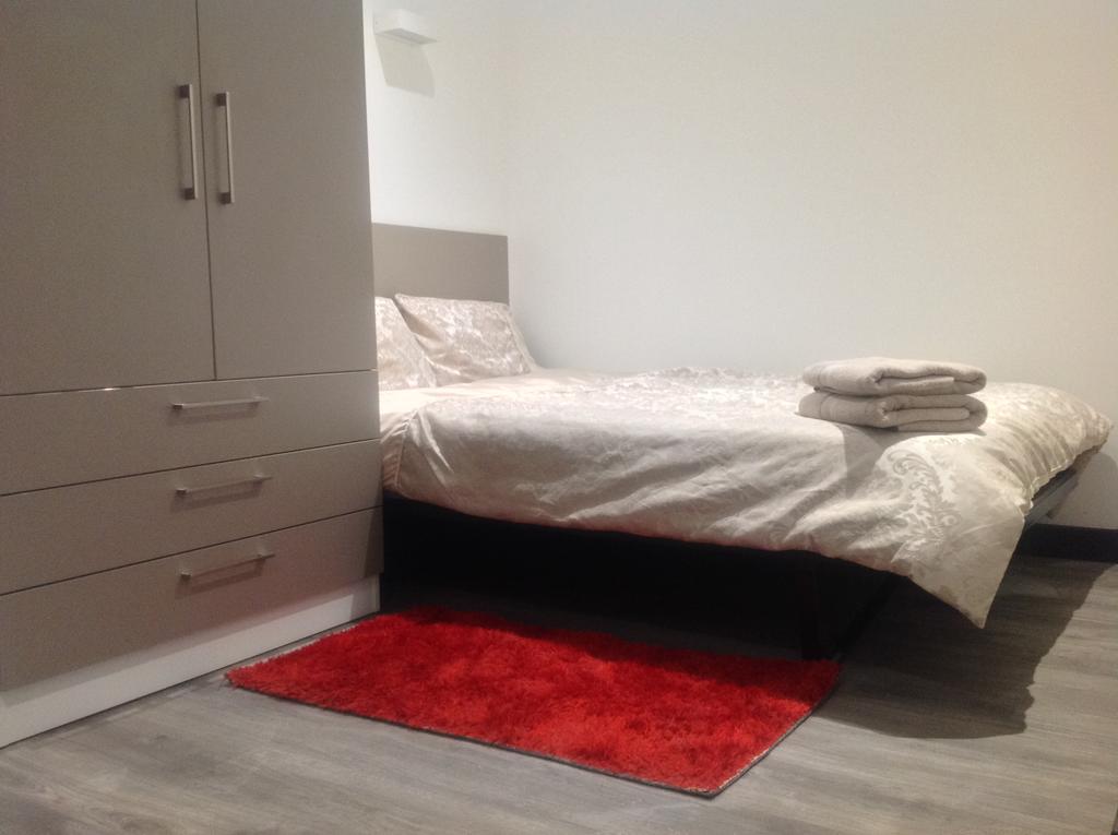 Peace Apartments - Luton Λούτον Εξωτερικό φωτογραφία