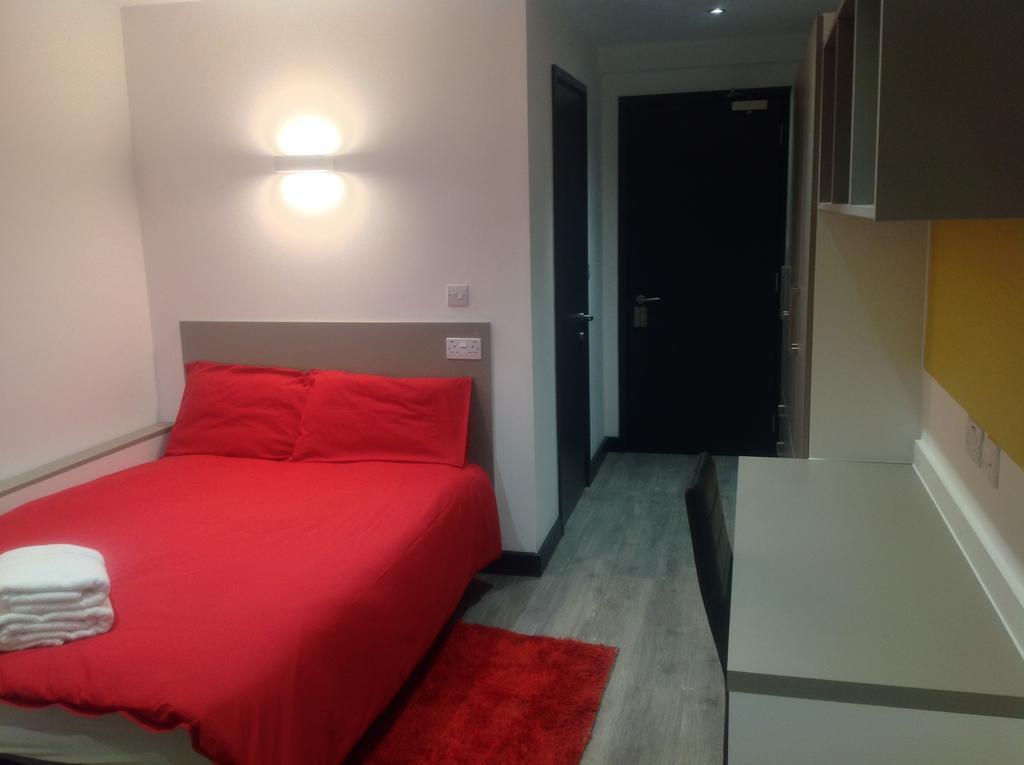 Peace Apartments - Luton Λούτον Εξωτερικό φωτογραφία