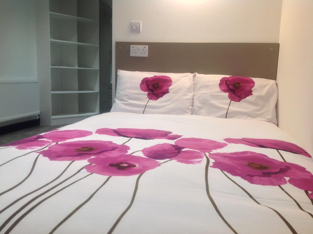 Peace Apartments - Luton Λούτον Εξωτερικό φωτογραφία
