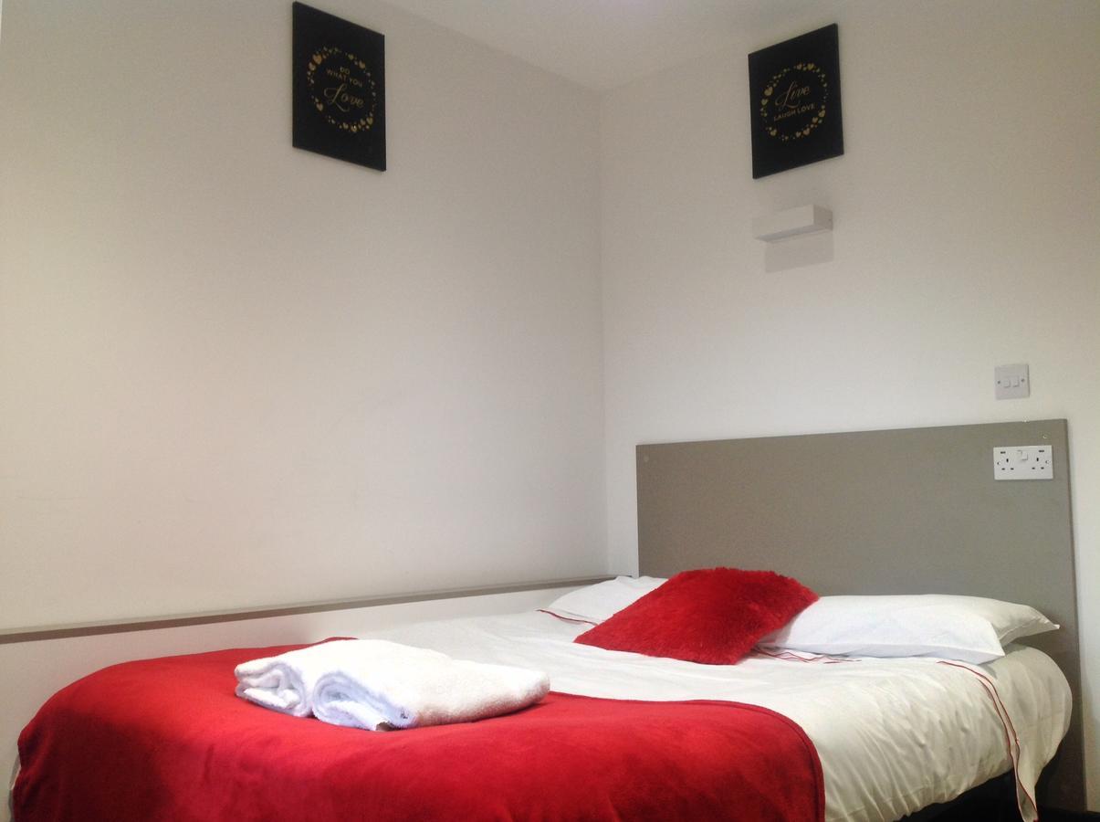 Peace Apartments - Luton Λούτον Εξωτερικό φωτογραφία