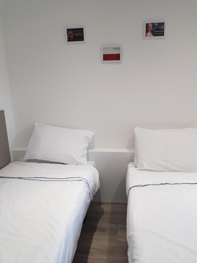 Peace Apartments - Luton Λούτον Εξωτερικό φωτογραφία