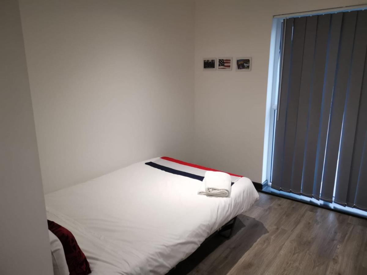 Peace Apartments - Luton Λούτον Εξωτερικό φωτογραφία