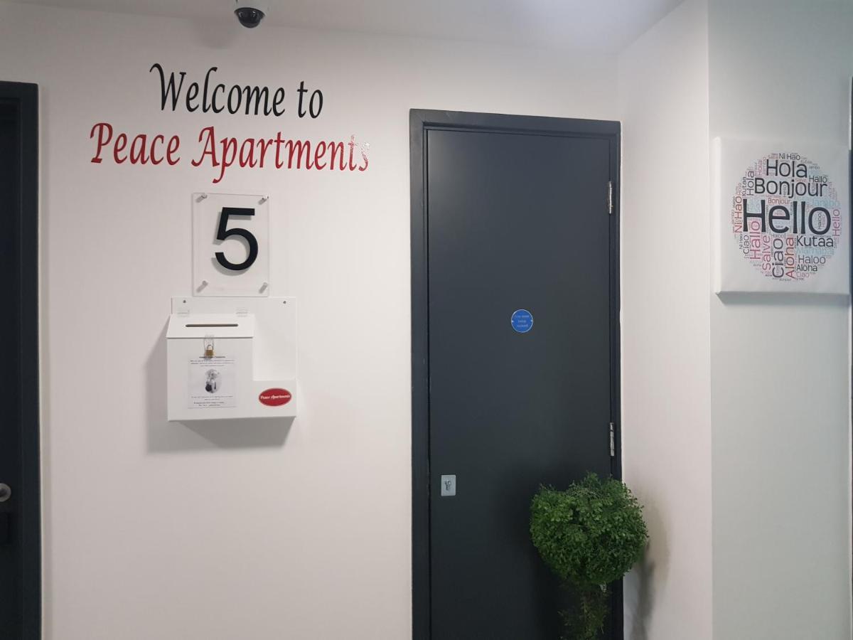 Peace Apartments - Luton Λούτον Εξωτερικό φωτογραφία